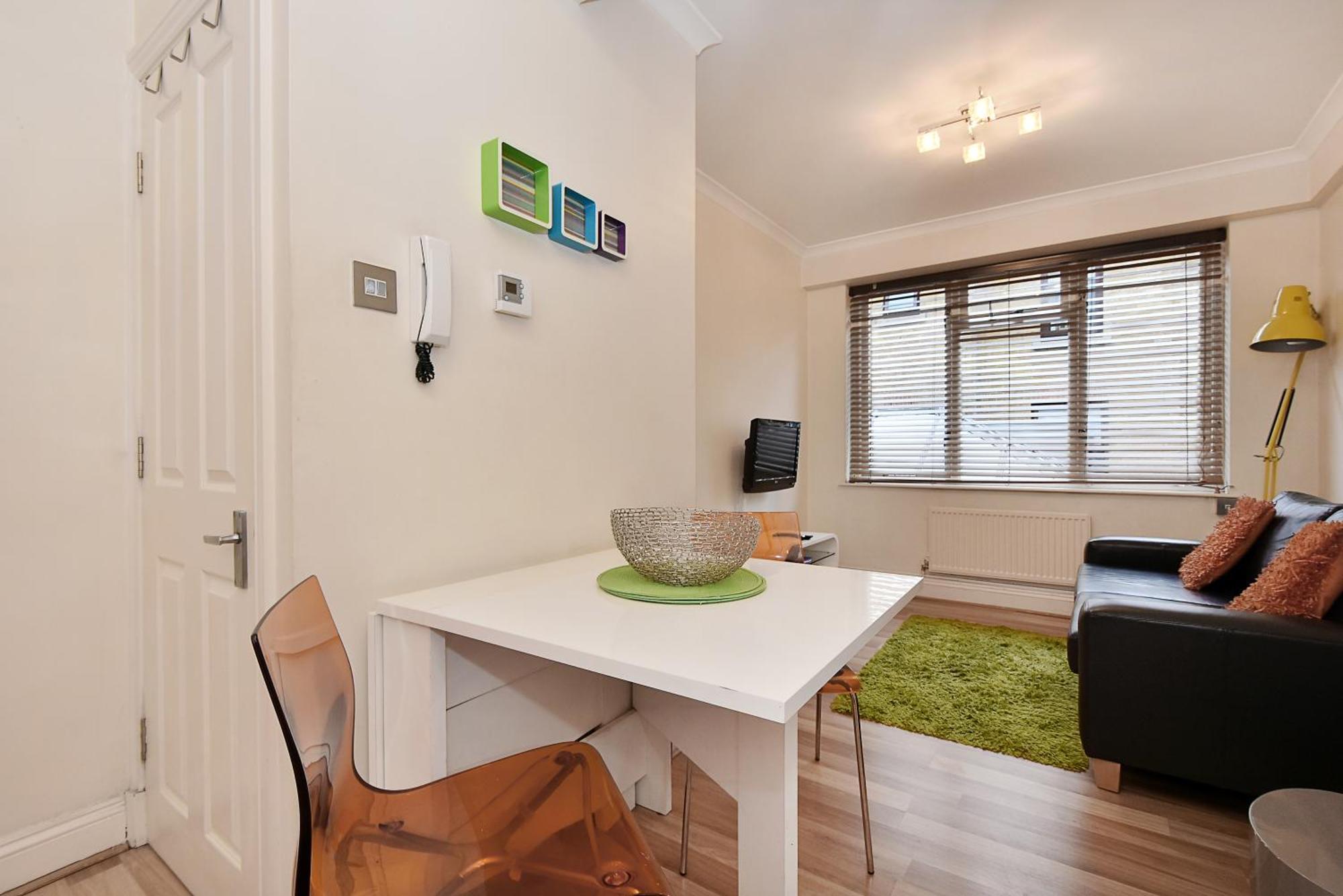 Marylebone Serviced By Globe * London